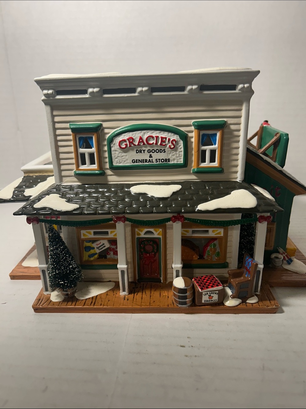 Gracie's Dry Goods Green & White Holiday Storefront Decoration
